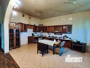 Дом 517м², 3-этажный, участок 13 сот.