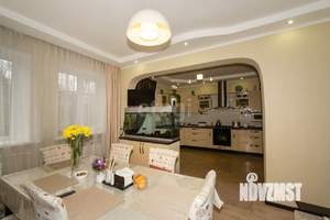 Дом 163м², 2-этажный, участок 6 сот.