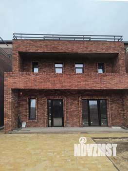 Дом 220м², 2-этажный, участок 4 сот.