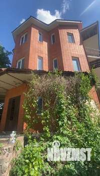 Дом 490м², 4-этажный, участок 7 сот.