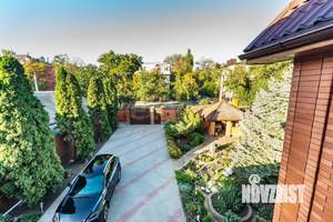 Дом 216м², 2-этажный, участок 6 сот.