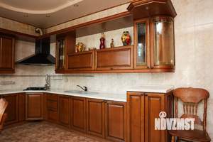 Дом 435м², 4-этажный, участок 10 сот.