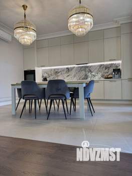 Дом 300м², 2-этажный, участок 5 сот.