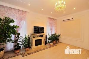 Дом 220м², 2-этажный, участок 7 сот.