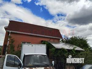 Дом 200м², 2-этажный, участок 5 сот.