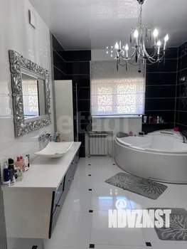 Дом 550м², 3-этажный, участок 1032 сот.