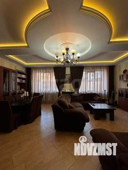 Дом 255м², 3-этажный, участок 3 сот.