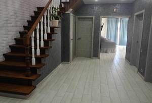 Дом 180м², 2-этажный, участок 5 сот.