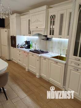 Дом 290м², 3-этажный, участок 3 сот.