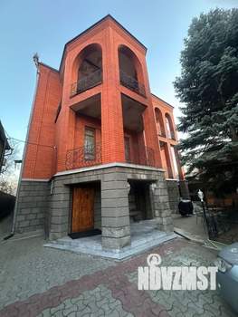 Дом 700м², 4-этажный, участок 7 сот.