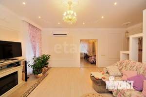 Дом 220м², 2-этажный, участок 7 сот.