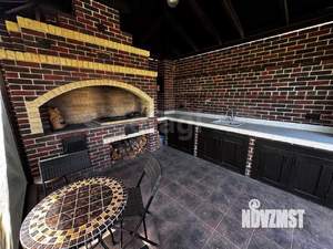 Дом 330м², 3-этажный, участок 6 сот.