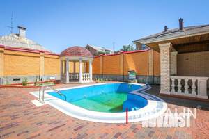 Дом 1000м², 4-этажный, участок 8 сот.