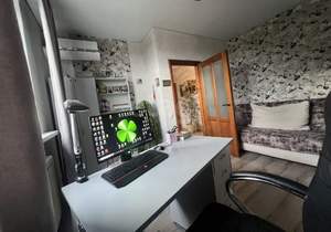 Дом 250м², 3-этажный, участок 6 сот.