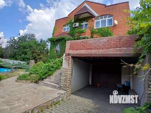 Дом 246м², 3-этажный, участок 6 сот.