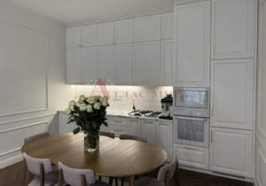 Дом 220м², 3-этажный, участок 3 сот.