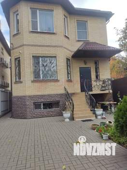 Дом 220м², 2-этажный, участок 3 сот.