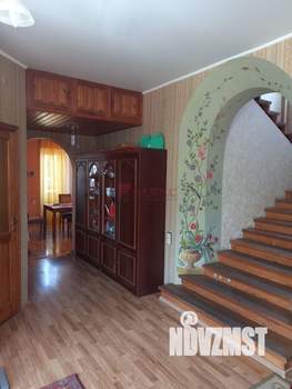 Дом 400м², 3-этажный, участок 6 сот.