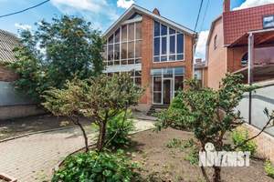 Дом 302м², 2-этажный, участок 5 сот.