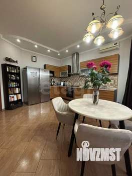 Дом 255м², 3-этажный, участок 3 сот.