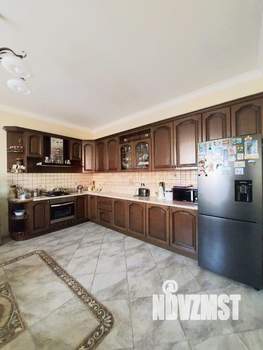 Дача 292м², 2-этажный, участок 6 сот.