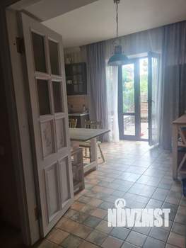 Дом 260м², 2-этажный, участок 7 сот.