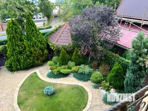 Дом 292м², 3-этажный, участок 8 сот.