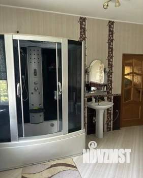 Дом 323м², 2-этажный, участок 10 сот.