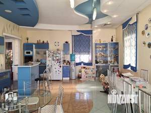 Дом 764м², 3-этажный, участок 13 сот.