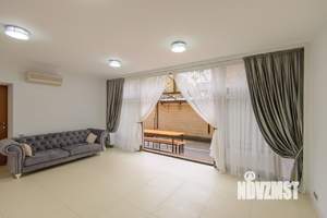 Дом 478м², 2-этажный, участок 5 сот.