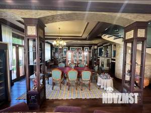 Дом 486м², 3-этажный, участок 6 сот.