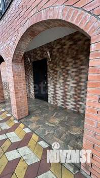 Дом 189м², 2-этажный, участок 6 сот.