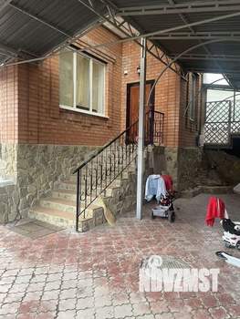 Дом 320м², 3-этажный, участок 3 сот.