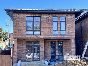 Дом 138м², 2-этажный, участок 3 сот.