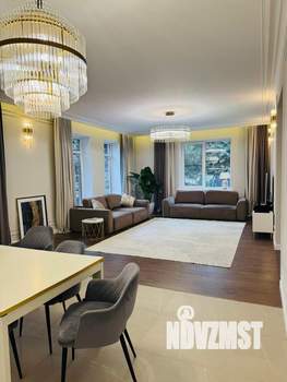 Дом 300м², 2-этажный, участок 5 сот.