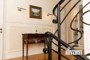 Дом 571м², 3-этажный, участок 7 сот.