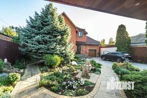 Дом 216м², 2-этажный, участок 6 сот.