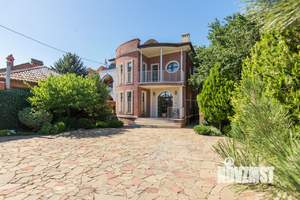 Дом 511м², 2-этажный, участок 7 сот.