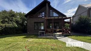 Дом 160м², 2-этажный, участок 6 сот.