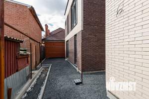 Дом 140м², 2-этажный, участок 2 сот.