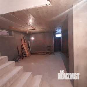 Дом 250м², 3-этажный, участок 3 сот.