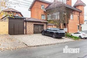 Дом 273м², 2-этажный, участок 3 сот.