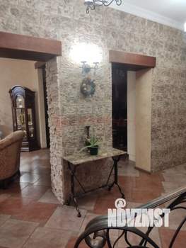 Дом 220м², 2-этажный, участок 3 сот.