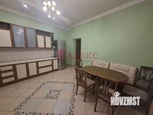 Дом 198м², 2-этажный, участок 318 сот.