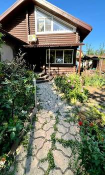 Дом 140м², 2-этажный, участок 6 сот.