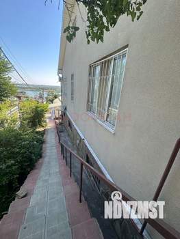 Дом 370м², 3-этажный, участок 7 сот.