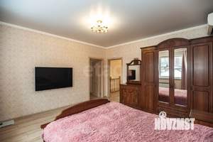 Дом 140м², 2-этажный, участок 6 сот.