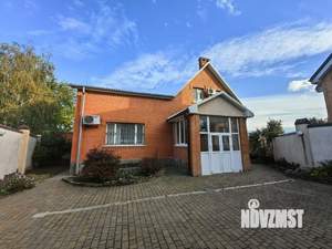 Дом 404м², 3-этажный, участок 6 сот.