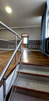 Дом 220м², 2-этажный, участок 4 сот.