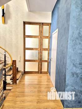 Дом 300м², 2-этажный, участок 6 сот.